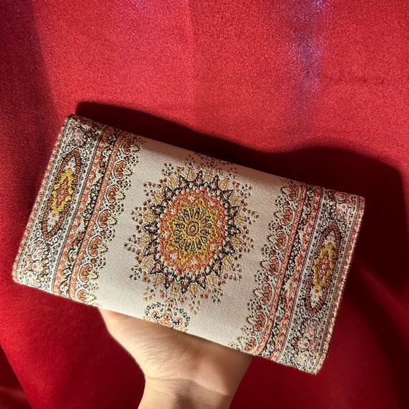 Persian Rug Wallet - Picture 1 of 6